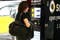 東京タワーに「スマート」の自動販売機!?の画像