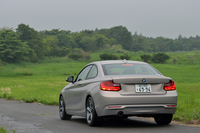 BMW 220iクーペ スポーツ（FR/8AT）【試乗記】の画像