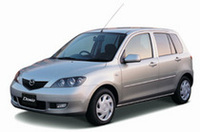 マツダ「デミオ」に電動4WD車を追加の画像