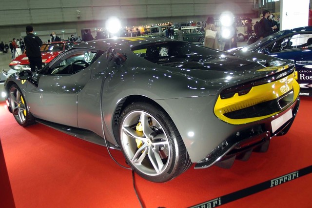 オートモビル カウンシル2022」の会場から（フェラーリ／マクラーレン