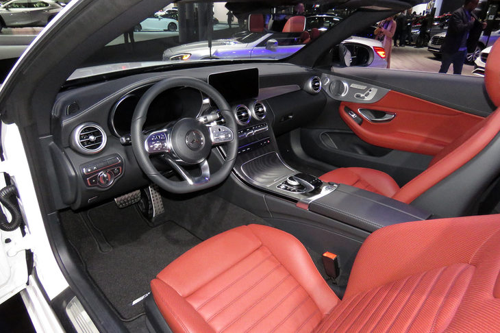 メルセデス・ベンツCクラスカブリオレ（インテリア）