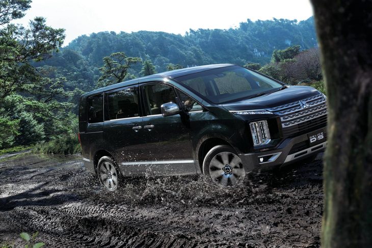 三菱デリカD：5