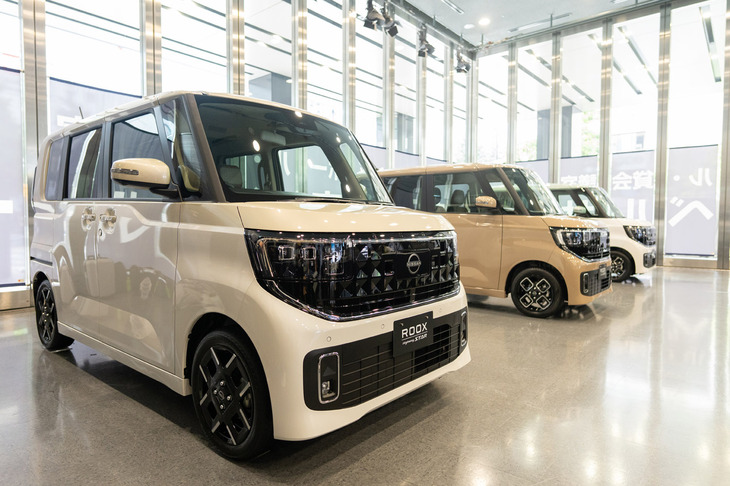 東京・秋葉原で行われた新型「日産ルークス」の先行お披露目イベントに展示された車両。会場には多くの報道関係者が訪れ、その注目度の高さを実感させた。