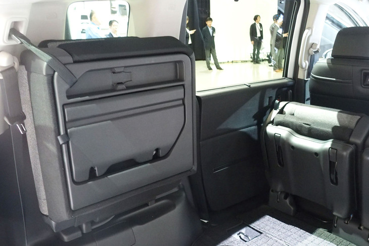 ホンダ・フリード エアーEX（3列目シート）