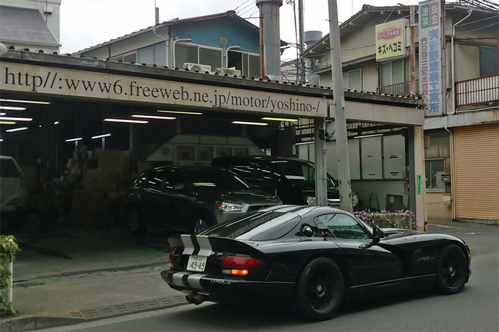 そんなわけで、現在「バイパー」は地元の板金屋さんに入院中。修理費のお見積もりは2万円なり。いやはや、出費のかさむ春だぜ……。