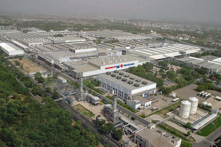 「ジムニー ノマド」はインドのグルガオン工場で生産され、日本へと輸出される“輸入車”となる。設備投資による販売価格の上昇を抑えるため、ジムニー5ドア／ノマドは一括インド生産としたのだ。