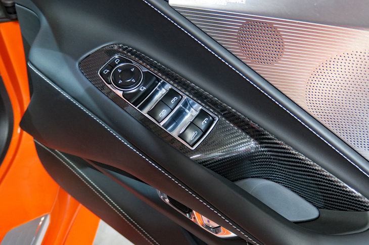 シボレー・コルベット  コンバーチブル 日本仕様プロトタイプ（ドアコンソール）