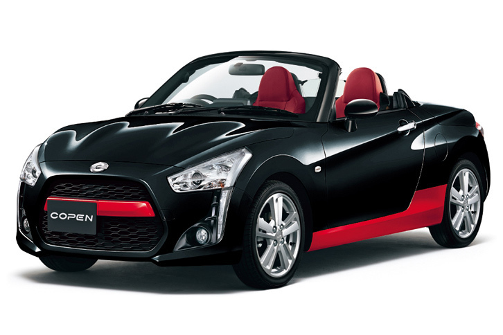 「カラーフォーメーション type A」が選択された「ダイハツ・コペン ローブ」。