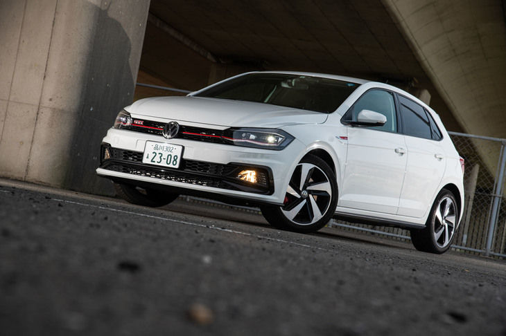 ノーマル車ではオプションとなるアダプティブクルーズコントロールも、「GTI」では標準装備となっている。