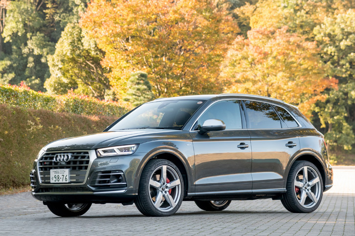 「SQ5」のボディーサイズは全長4685×全幅1900×全高1635mm。写真のボディーカラーはデイトナグレー。