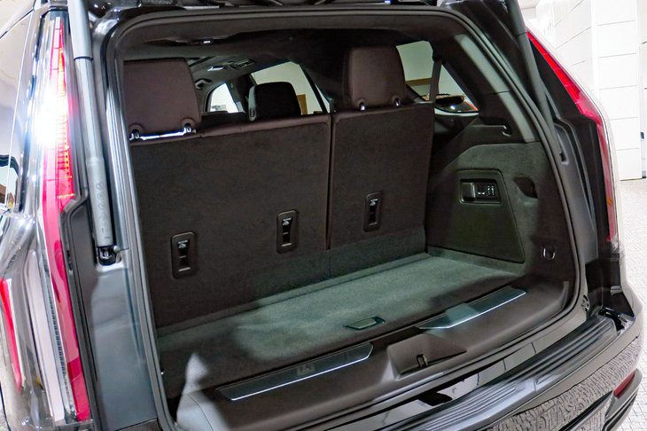 キャデラック・エスカレード スポーツ（ラゲッジスペース）
