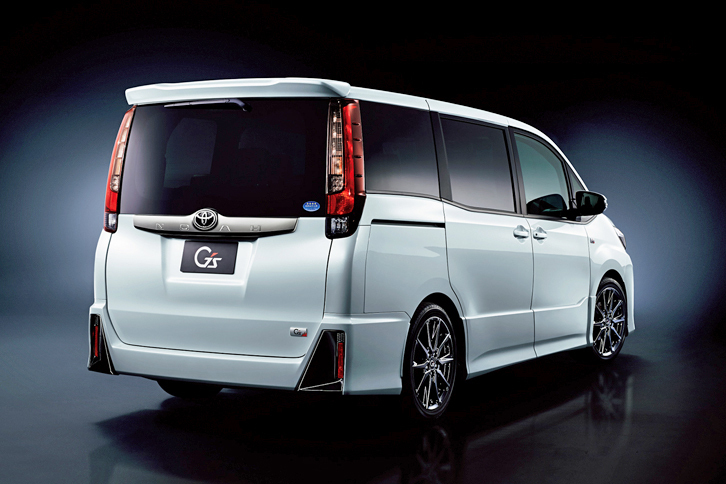 「ノアSi“G's”」のリアビュー。