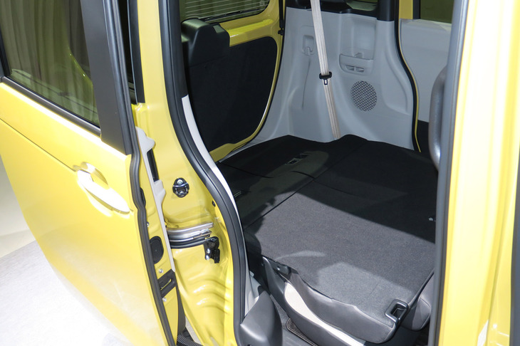 格納されたリアシート。