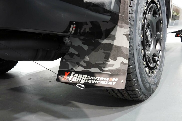 三菱デリカD：5 CHAMONIX SNOW GEAR（マッドフラップ）