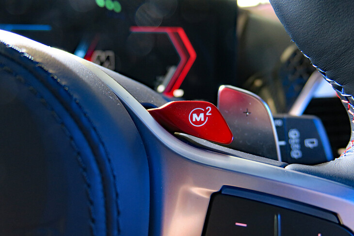 BMW XM（Mボタン）