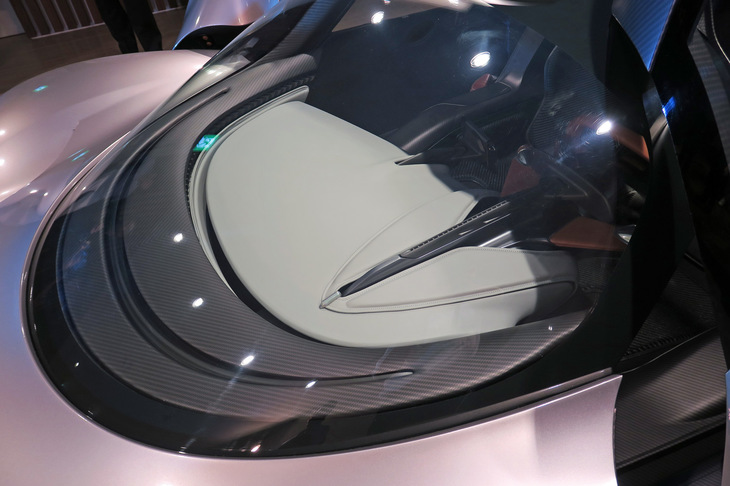 アストンマーティン・ヴァルハラ（エクステリア）