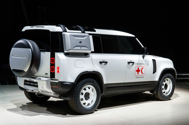 2019年のフランクフルトショーに展示されていた、国際赤十字・赤新月社連盟仕様の新型「ディフェンダー」。従来型と同じく、新型も世界中で活躍することとなるか？