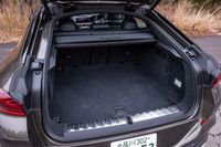 荷室容量は後席使用時（写真）で580リッター、後席背もたれを前方に倒した場合は最大1525リッターに拡大できる。