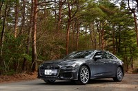 テスト車の車両重量は1800kg。同等装備のV6モデルと比べると、約100kgほど軽い仕上がりとなる。