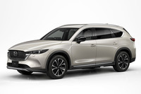 「CX-80」は「CX-8」（写真）の後継商品だが、シャシーがFFベースからFRベースに変わっている。