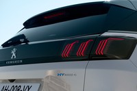 「プジョー3008」がマイナーチェンジ　フロントデザインを一新の画像