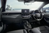 各車、9インチのディスプレイオーディオが標準装備される。