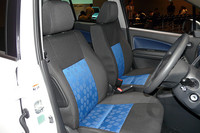 インテリアカラーは外板色にあわせて3パターンが用意される。