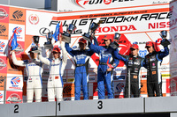 
	GT500クラス表彰式の様子。今回は、2位と3位の座をホンダ勢が占めた。
	