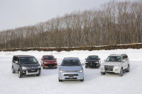 試乗のために用意された5車種の4WD車。残念ながら「ランサーエボリューションX」は用意されていなかった。
    