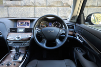 インテリアのデザインは、従来型から大きな変更はない。