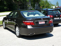 第276回：新型レクサスLS460海外試乗なぜだろう？　ジーコ・ジャパンとイメージが重なってしまったオレ（後編）（小沢コージ）の画像