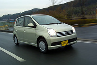 【スペック】ミラアヴィL：全長×全幅×全高＝3395×1475×1530mm/ホイールベース＝2390mm/車両重量＝770kg/駆動方式＝FF/0.66リッター直3DOHC12バルブ（58ps/7600rpm、6.5kgm/4000rpm）/車両本体価格＝94.0万円（テスト車＝同じ）