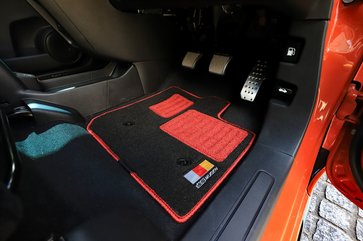 ホンダN-ONE RS（無限用品装着車）（フロアマット）