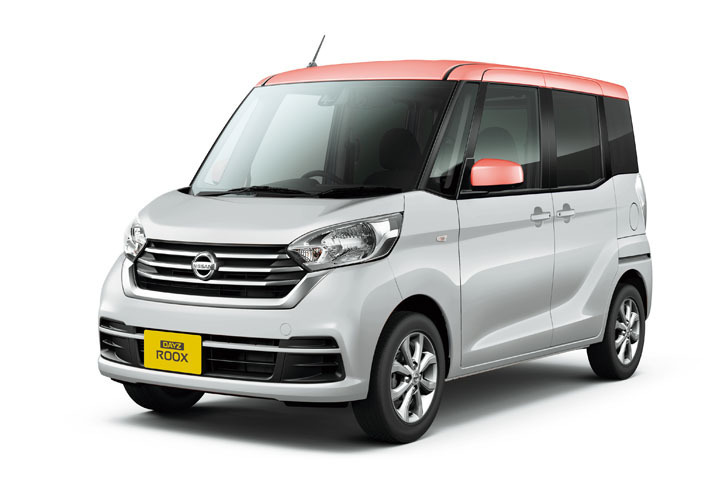 「デイズ ルークスX Vセレクション」。ボディーカラーは「エアグレー」のボディーと「ブロッサムピンク」のルーフのツートーン。