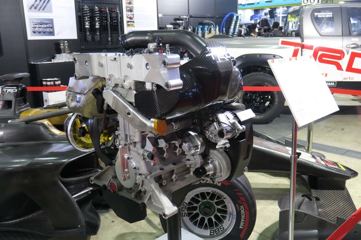 TRDが開発した2リッター直4ターボエンジン。最高出力550PS以上を発生する。