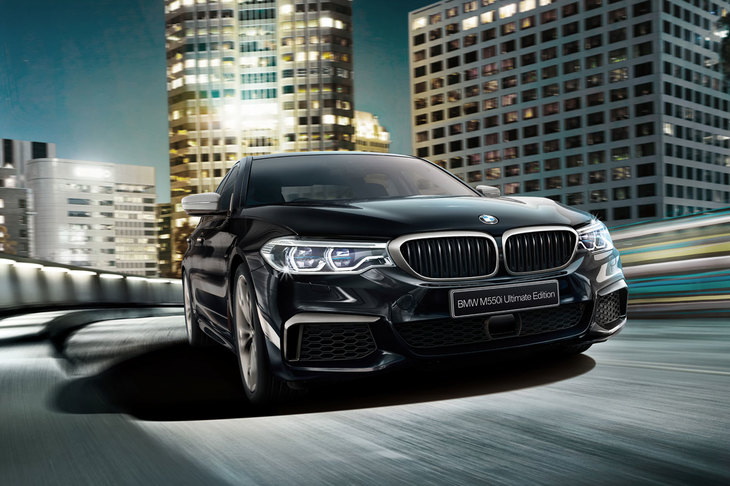 BMW M550i xDriveアルティメットエディション