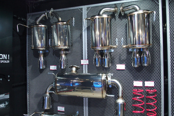 スバルブースの展示物。