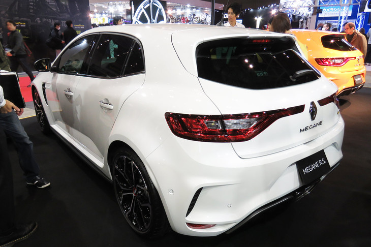 ルノー・メガーヌ ルノースポール（MT、参考出展）