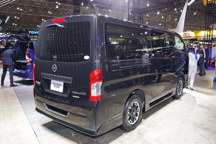 日産NV350キャラバン プレミアムGXアーバンクロム