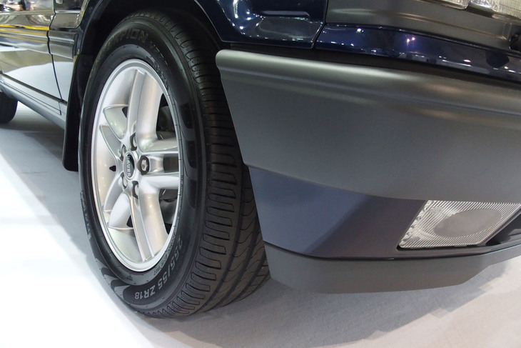 ランドローバー・レンジローバー4.0 HSE（2001年）／BRITISH LABEL