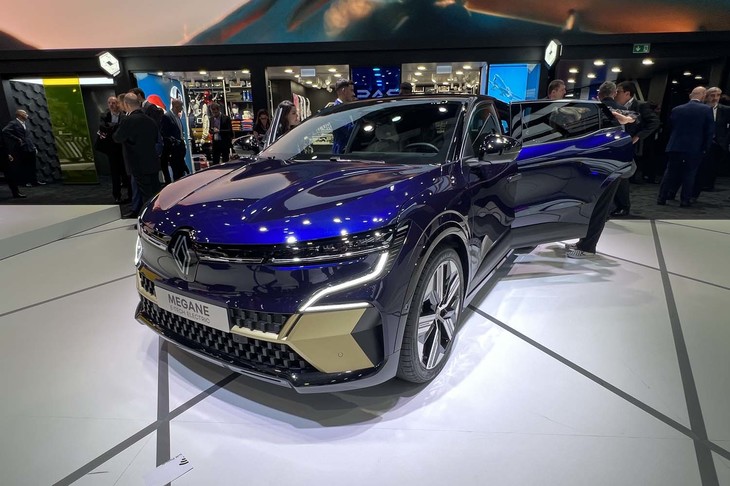 ルノー・メガーヌE-TECHエレクトリック