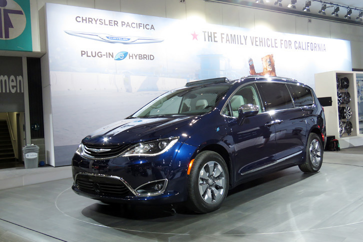 クライスラー・パシフィカ プラグインハイブリッド