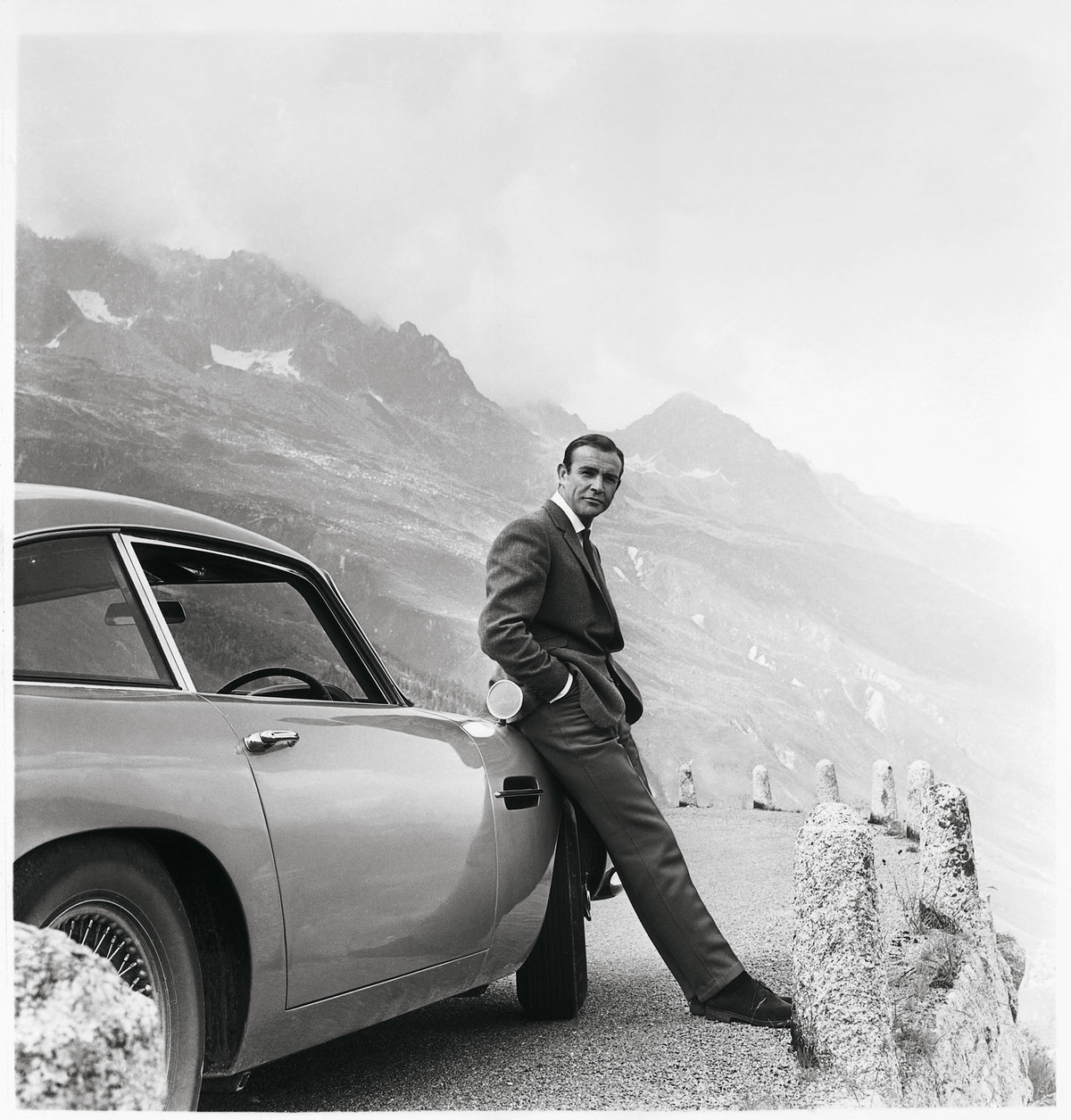 第619回 映画 007 シリーズに登場するボンドカーに試乗 世界一有名なスパイが愛したアストンマーティンの秘密とは エディターから一言 Webcg