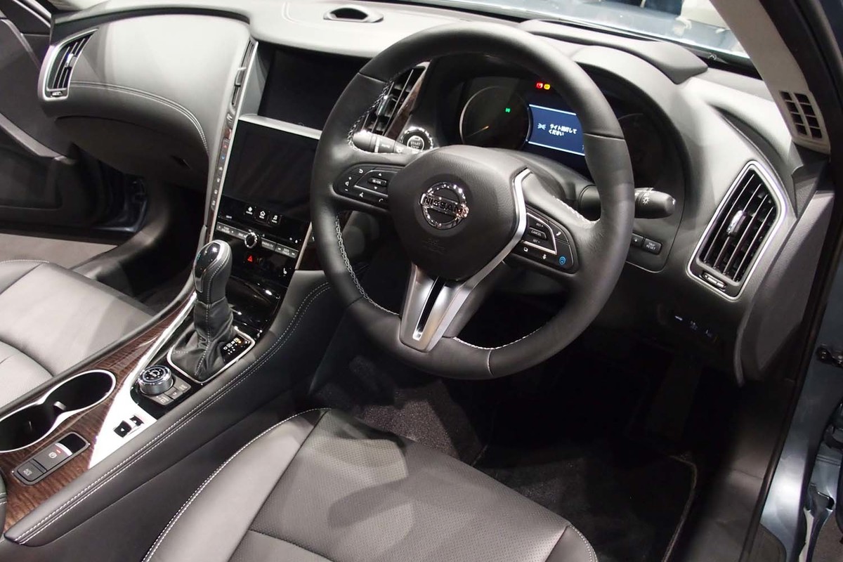 日産スカイライン 発表会の会場から 内装 外装など24枚 画像 写真 Webcg