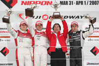 開幕戦、王者トレルイエが磐石のレースで優勝【FN 07】