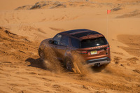 日本への導入時期は2017年の夏前と予想され、まずはV6のディーゼルとガソリンが発売される。