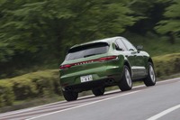 今回の試乗では、190kmほどの距離を走行。燃費は満タン法で8.7km/リッター、車載の燃費計で8.3km/リッターを記録した。