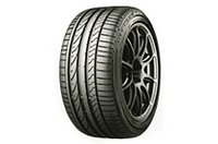 【写真上】ポテンザRE-01R【写真下】ポテンザRE050