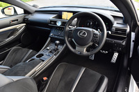 「RC F CCSコンセプト」のインテリア。
    