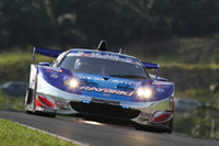 GT500クラス2位のNo.100 RAYBRIG NSX（ドミニク・シュワガー/細川慎弥組）。